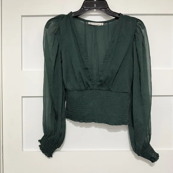 Abercrombie & Fitch Green Long Sleeve Smocked Waist Top Size XS 36158 - Picture 3 of 11